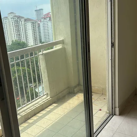 Rent this 3 bed apartment on French School of Kuala Lumpur in Jalan Dutamas Raya, Segambut