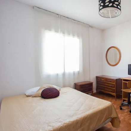 Image 1 - Avinguda Doctor Peset Aleixandre, 46025 Valencia, Spain - Room for rent