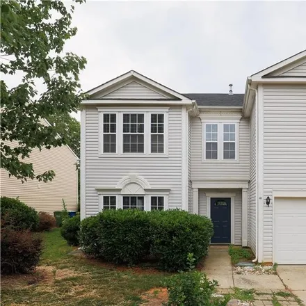 Buy this 4 bed loft on 121 Farm Springs Drive in Mount Holly, NC 28120