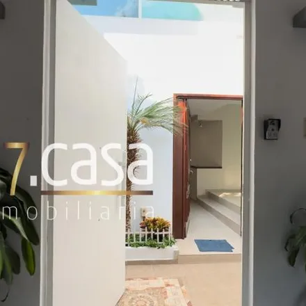 Rent this 3 bed house on Calle Picagregos in Álvaro Obregón, 01730 Mexico City