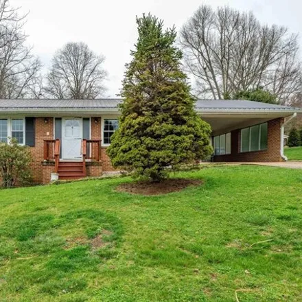 Rent this 3 bed house on 694 Whispering Way in Deerfield, Sullivan County