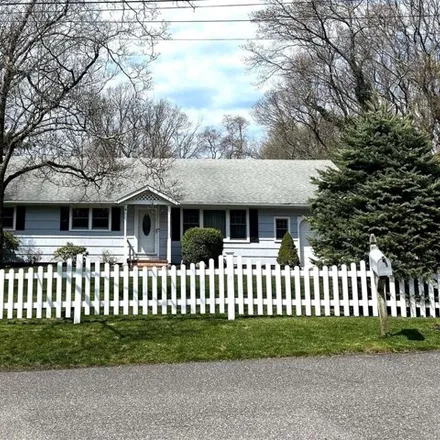 Buy this 4 bed house on 11 Friends Road in Setauket, Suffolk County