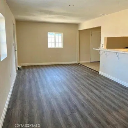 Image 5 - 1153 Regents Street, Lancaster, CA 93534, USA - House for sale