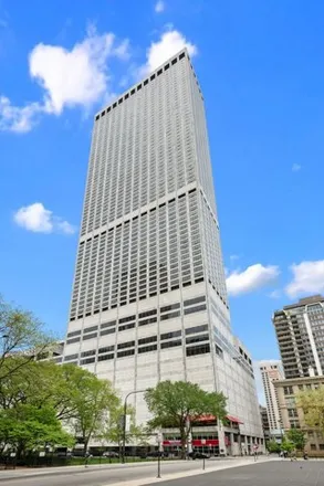 Buy this 3 bed condo on Water Tower Place in 845 North Michigan Avenue, Chicago
