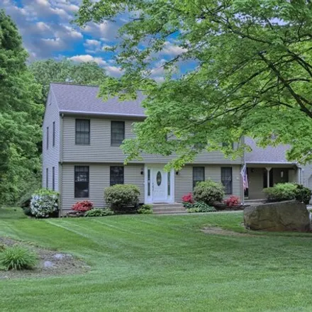 Image 3 - 213 Blue Hills Drive, Southington, CT 06489, USA - House for sale