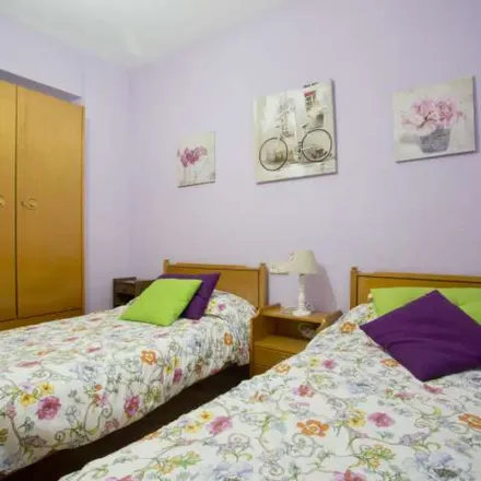 Rent this 1 bed apartment on Calle de Paredes de Nava in 28017 Madrid, Spain
