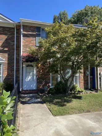 Rent this 2 bed townhouse on Westbury Court Southwest in Decatur, AL 35601