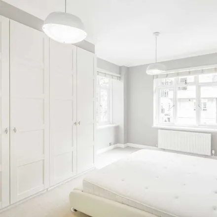 Rent this 2 bed apartment on Rogers House in Vincent Street, London