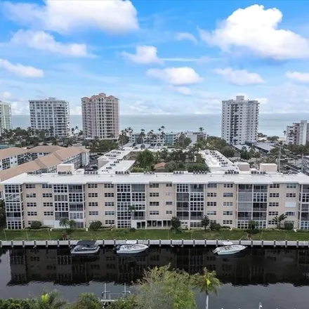 Buy this 2 bed condo on 3355 Southeast 15th Street in Lauderdale-by-the-Sea, Broward County