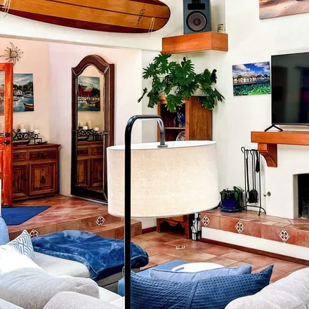 Rent this 4 bed house on Santa Barbara