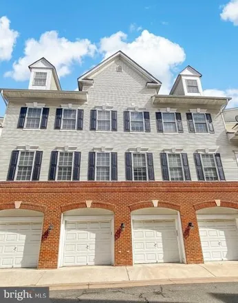 Rent this 3 bed townhouse on 8925 Milford Haven Drive in Lorton, VA 22079