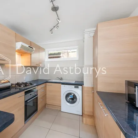 Rent this 3 bed townhouse on 15-30 Andover Road in London, N7 7RP
