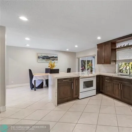 Image 4 - 8233 Northwest 14th Street, Coral Springs, FL 33071, USA - House for sale