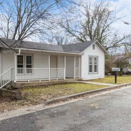 Buy this 3 bed house on 395 Glenn Street in Clarksville, TN 37040
