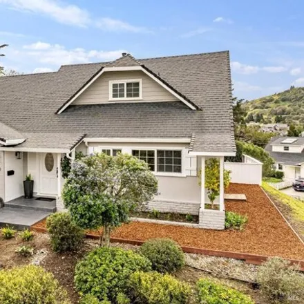 Buy this 4 bed house on 4 Sonora Way in Corte Madera, CA 94925