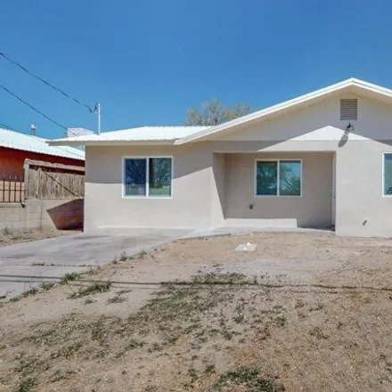 Image 3 - 402 South 3rd Street, Belen, NM 87002, USA - House for sale