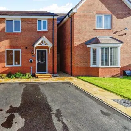 Buy this 3 bed duplex on unnamed road in Pelsall, WS3 1FQ