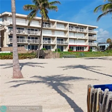 Image 2 - Lago Mar Resort and Club, South Ocean Lane, Harbor Heights, Fort Lauderdale, FL 33316, USA - Condo for sale