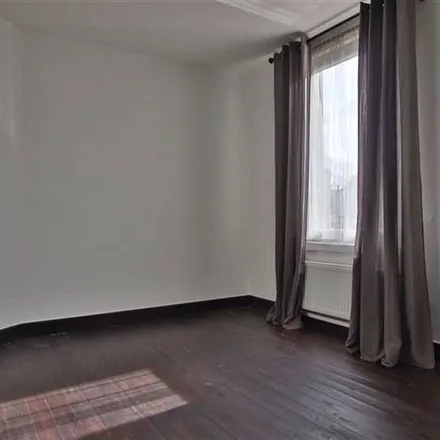 Rent this 3 bed apartment on Graaf Gwijde van Namenstraat 13 in 8500 Kortrijk, Belgium