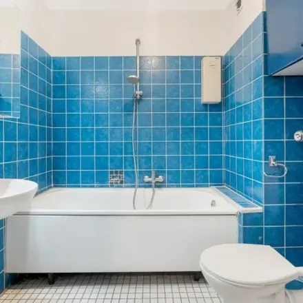 Rent this 3 bed apartment on Thiedeweg 23g in 22047 Hamburg, Germany