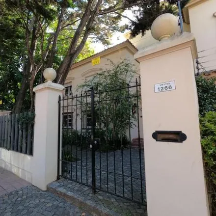 Buy this 4 bed house on Presidente Quintana 1383 in Partido de San Isidro, B1640 AOD Martínez