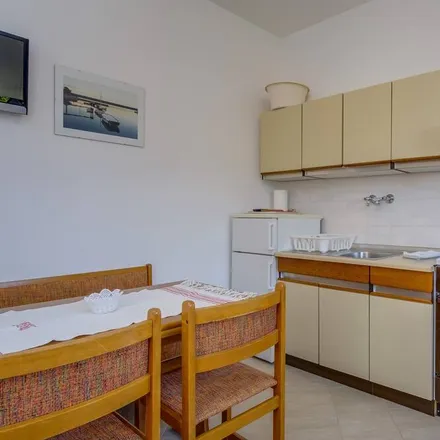 Image 3 - Nerezine, Primorje-Gorski Kotar County, Croatia - Apartment for rent