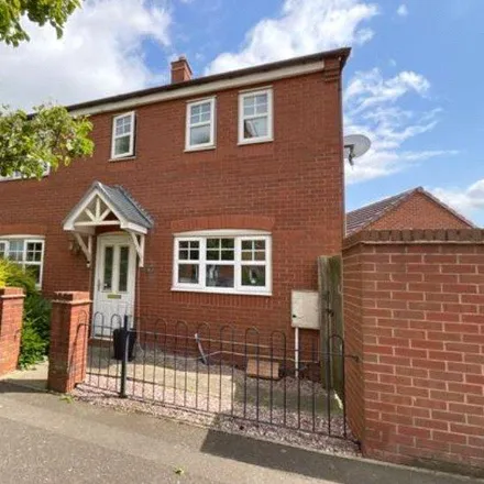 Rent this 3 bed house on Marlborough Road in Telford and Wrekin, TF1 5LN