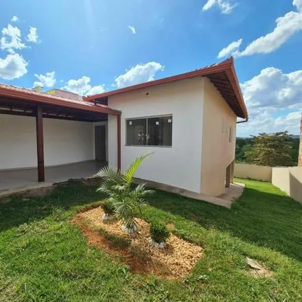 Buy this 3 bed house on Avenida Fauto Eugênio da Silva in São Joaquim de Bicas - MG, 32920-000