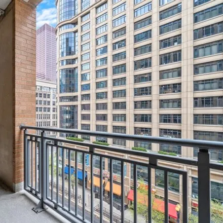 Image 9 - Library Tower, 518 South State Street, Chicago, IL 60605, USA - Condo for rent