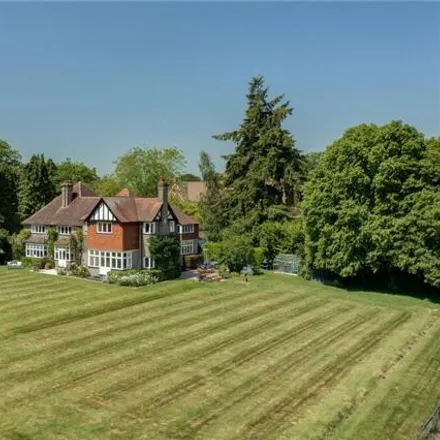 Buy this 6 bed house on Duckhall Farm in Vicarage Lane, Bovingdon