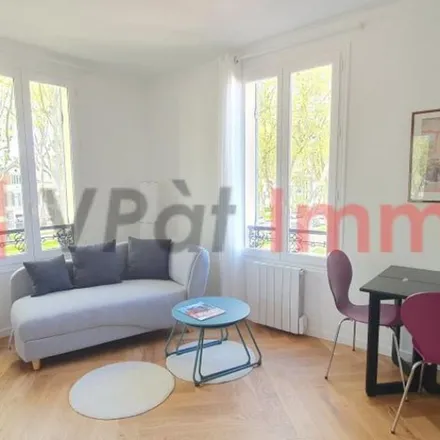 Rent this 1 bed apartment on 6 Avenue des États-Unis in 78000 Versailles, France