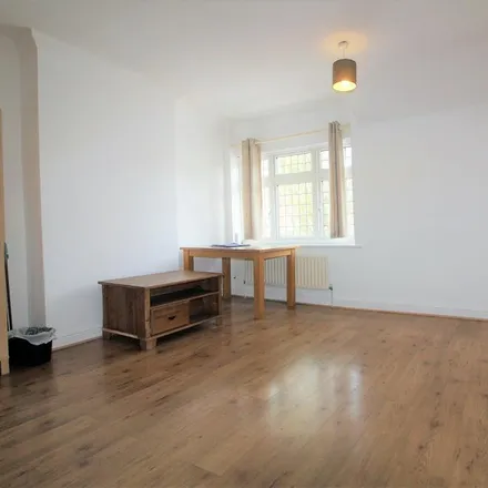 Rent this 3 bed apartment on 141 Percival Road in London, EN1 1QT