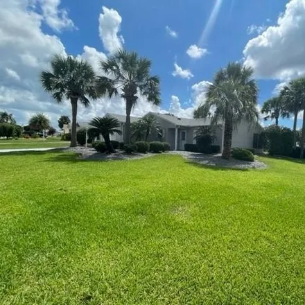 Image 2 - 2031 Castano Place, The Villages, FL 32162, USA - House for rent