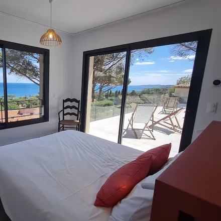 Rent this 6 bed house on 83120 Sainte-Maxime