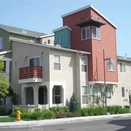 Rent this 3 bed condo on Clifford Lane in Ladera Ranch, CA 92694