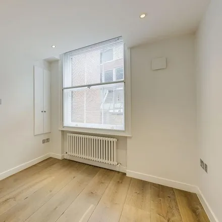 Image 4 - Le Beaujolais, 25 Litchfield Street, London, WC2H 0BF, United Kingdom - Apartment for rent