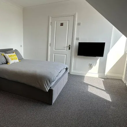 Image 5 - London, NW4 3UU, United Kingdom - Apartment for rent