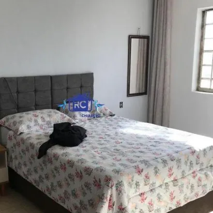 Buy this 6 bed house on Rua Dona Isabel in Albinópolis, Conselheiro Lafaiete - MG