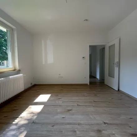 Rent this 3 bed apartment on Helaweg in 26388 Wilhelmshaven, Germany