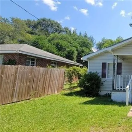 Buy this 2 bed house on 1420 Helon Street in Macon, GA 31204