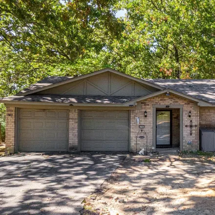 Buy this 3 bed house on 2695 North Fourth Street in Longview, TX 75605