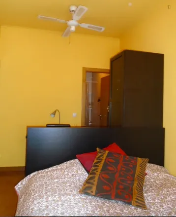 Rent this 3 bed room on buddhism in Rua da Centieira, 1800-056 Lisbon