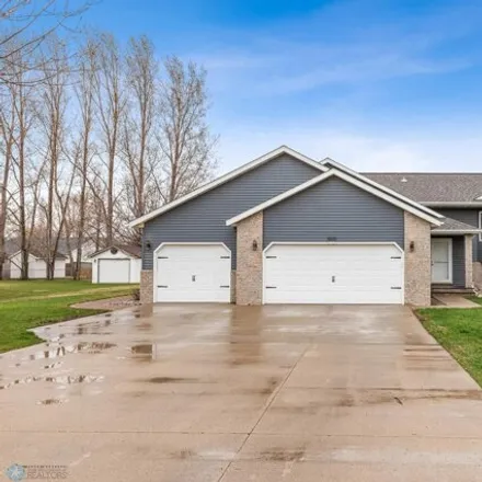 Buy this 4 bed house on 1900 49th Avenue North in Moorhead, MN 56560
