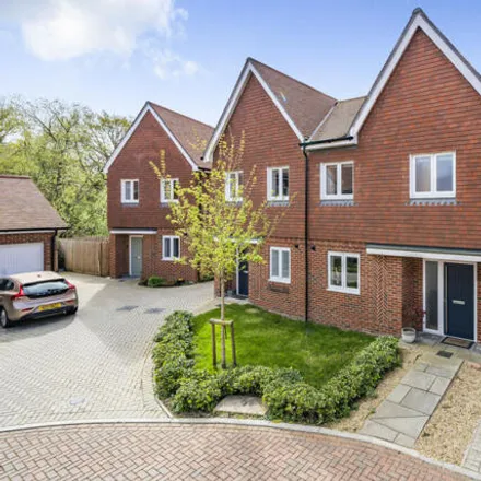 Buy this 3 bed duplex on 10 Meadow Way in Lewes, BN8 4FR