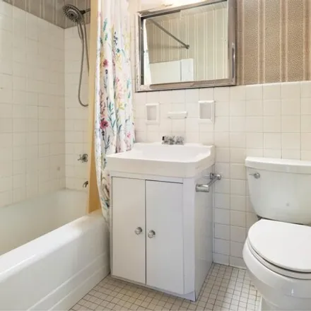 Image 7 - 181 East 73rd Street, New York, NY 10021, USA - Apartment for sale