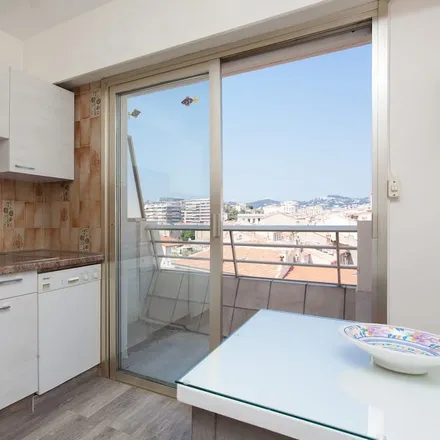 Image 5 - Avenue de France, 06400 Cannes, France - Apartment for rent