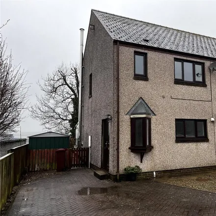 Rent this 3 bed duplex on Old Rectory Close in Letterston, SA62 5SU