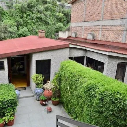 Buy this 4 bed house on Calle Derecho in Colonia Lomas de la Herradura, 52786 Interlomas