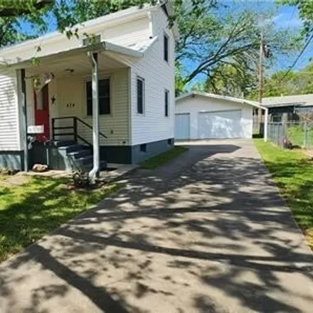 Buy this 4 bed house on 478 Fieldcrest Drive in Pittsburg, KS 66762