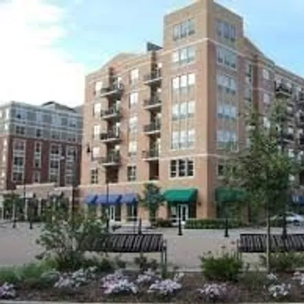 Rent this 1 bed condo on Metropolitan Square in Ania's Style Boutique, Market Street